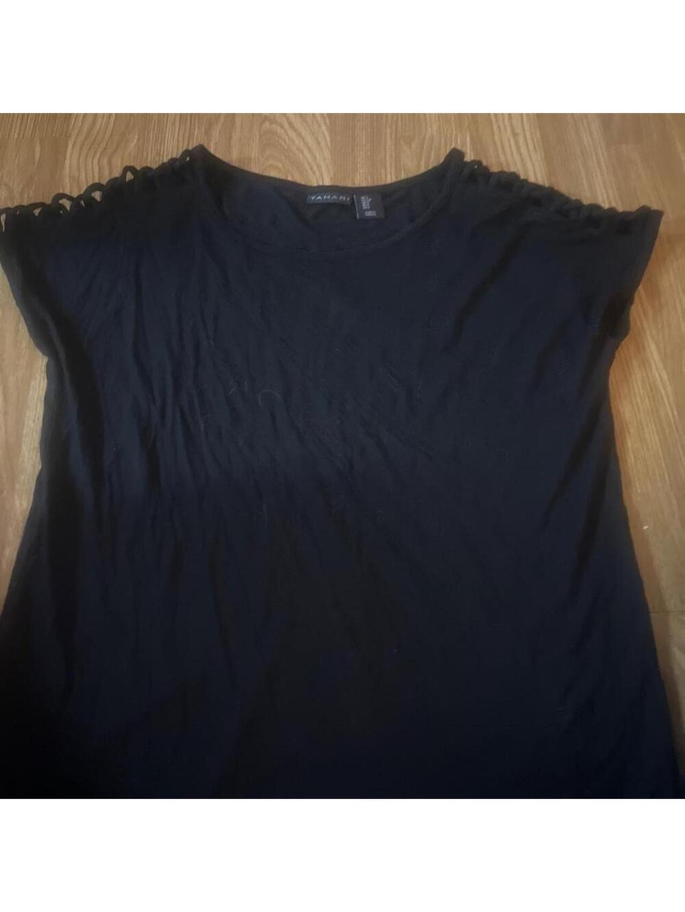 Elie Tahari Women's Black Blous